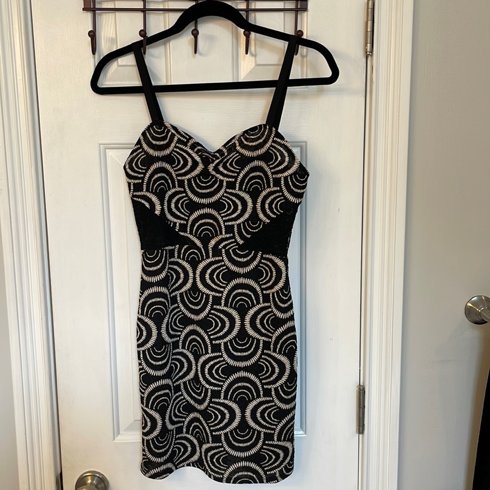 Free People Black & White Dress w/ Black Lace Inserts & Adjustable Straps